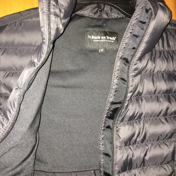 Back On Track Jacket - NWT - Picture 2 of 6